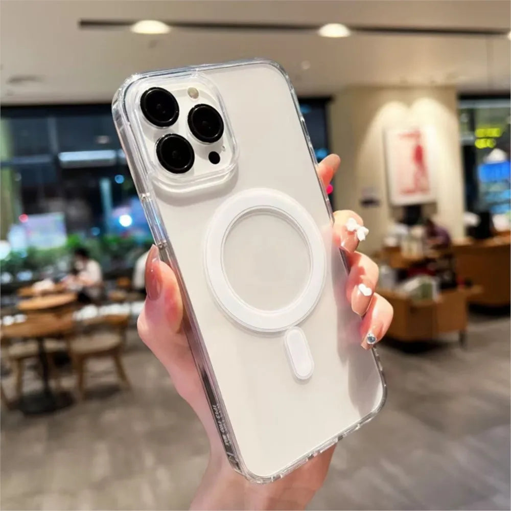 iPhone 17 Clear Magnetic Case