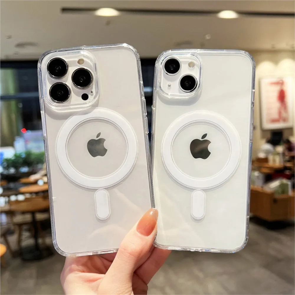 iPhone 17 Clear Magnetic Case